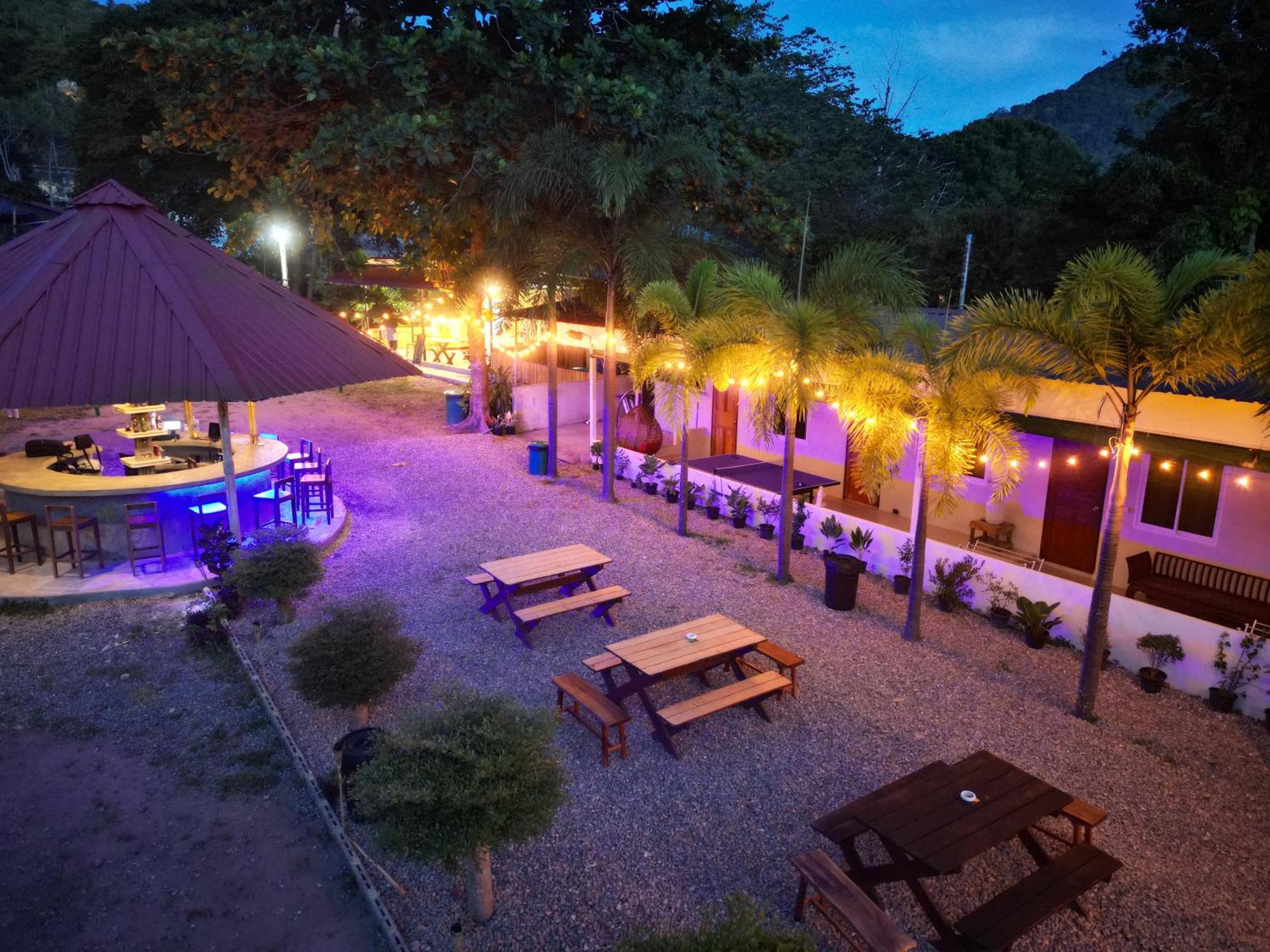 Escape Divers - Jungle Hostel And Dive Centre Ko Tao Exteriér fotografie