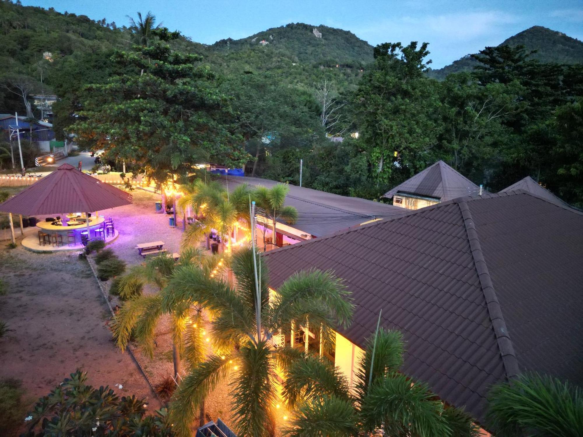 Escape Divers - Jungle Hostel And Dive Centre Ko Tao Exteriér fotografie
